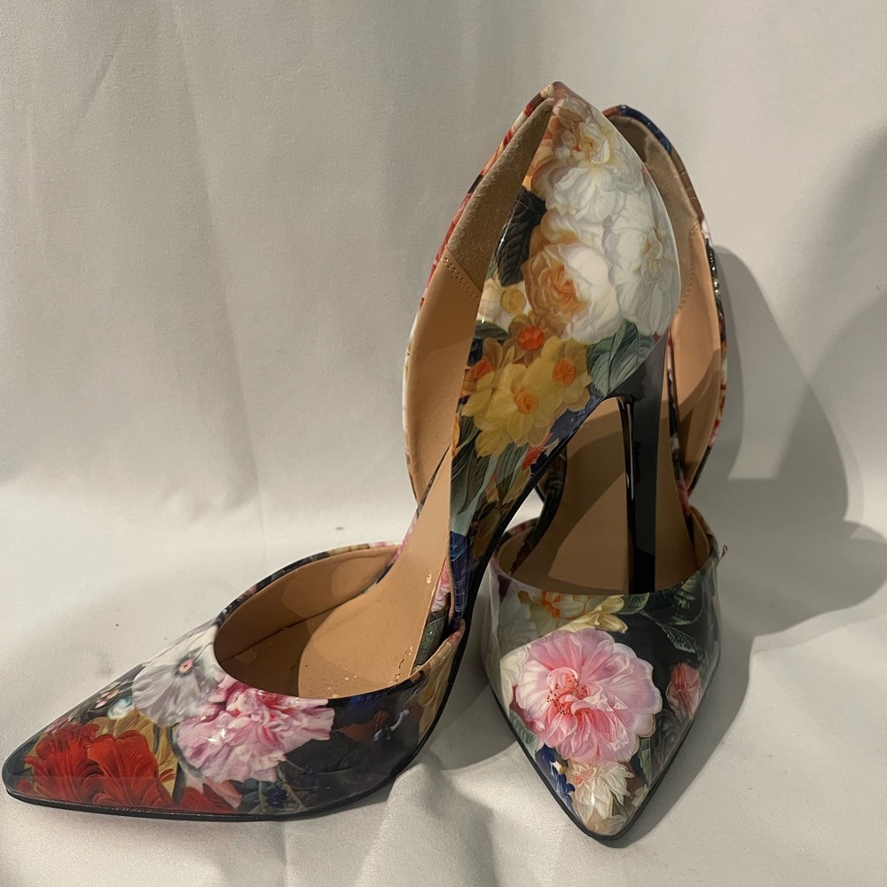 JustFab Tilla Multicolor Floral Pointed Toe Stiletto Heels Size 7.5